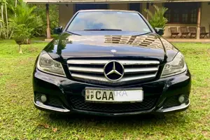 Mercedes-Benz C220 2013 Car (Used)