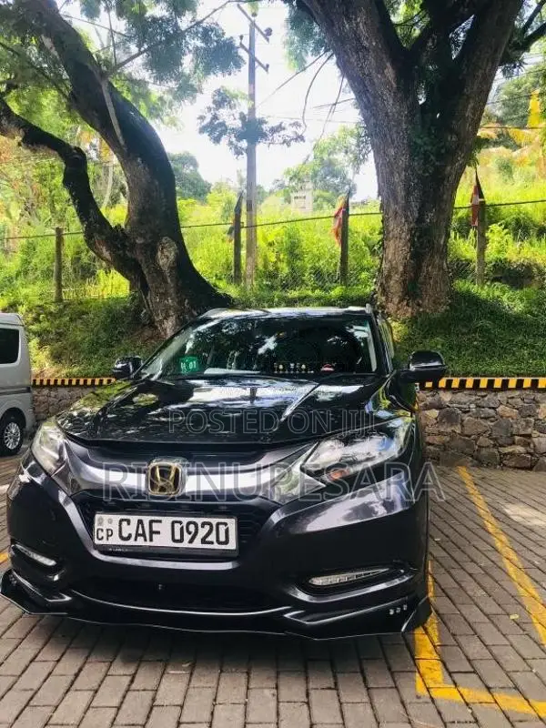 Honda Vezel 2015 SUV (Used)