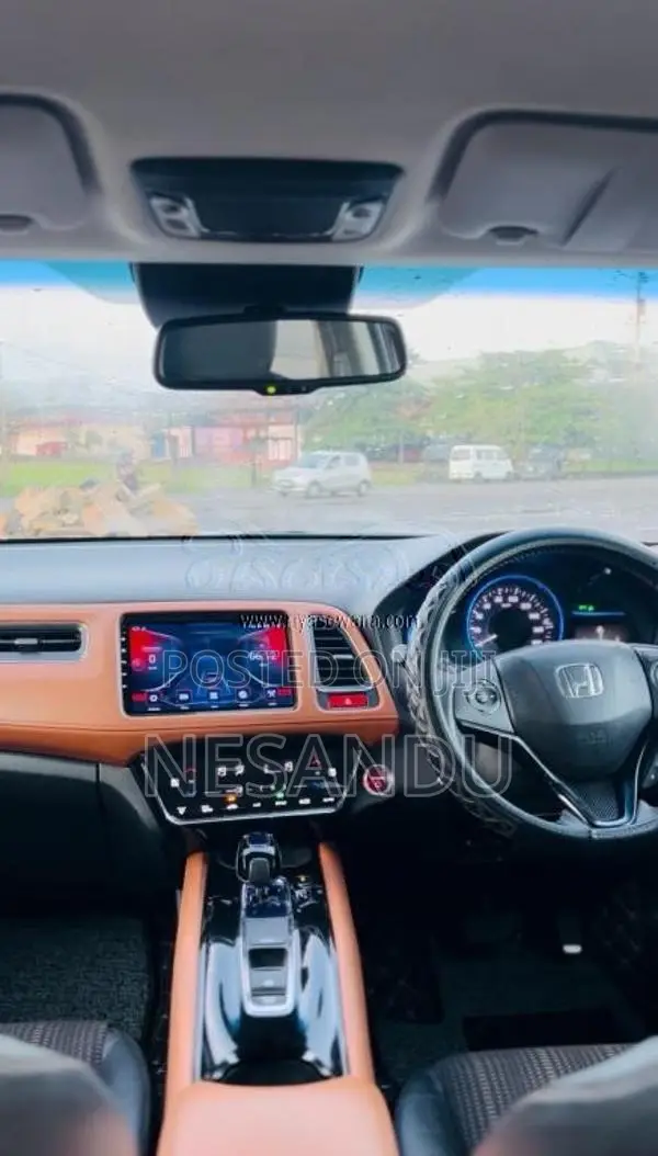 Honda Vezel 2014 SUV (Used)