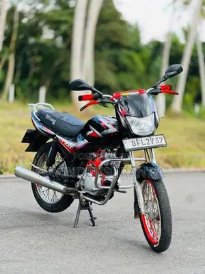 Bajaj CT-100 2016 Motorbike (Used)