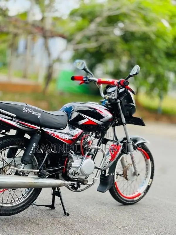 Bajaj CT-100 2016 Motorbike (Used)