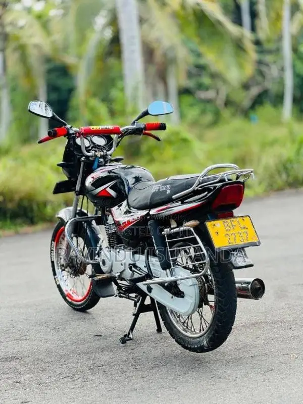 Bajaj CT-100 2016 Motorbike (Used)