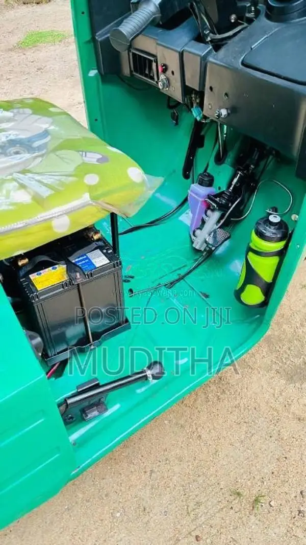 Bajaj 4 Stroke 2012 Three Wheel (Used)