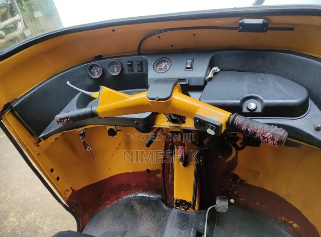 Piaggio Ape 2006 Three Wheel (Used)