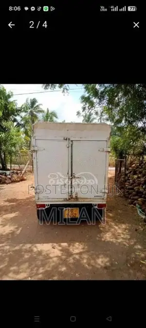 Daihatsu Subaru 2011 Lorry (Used)