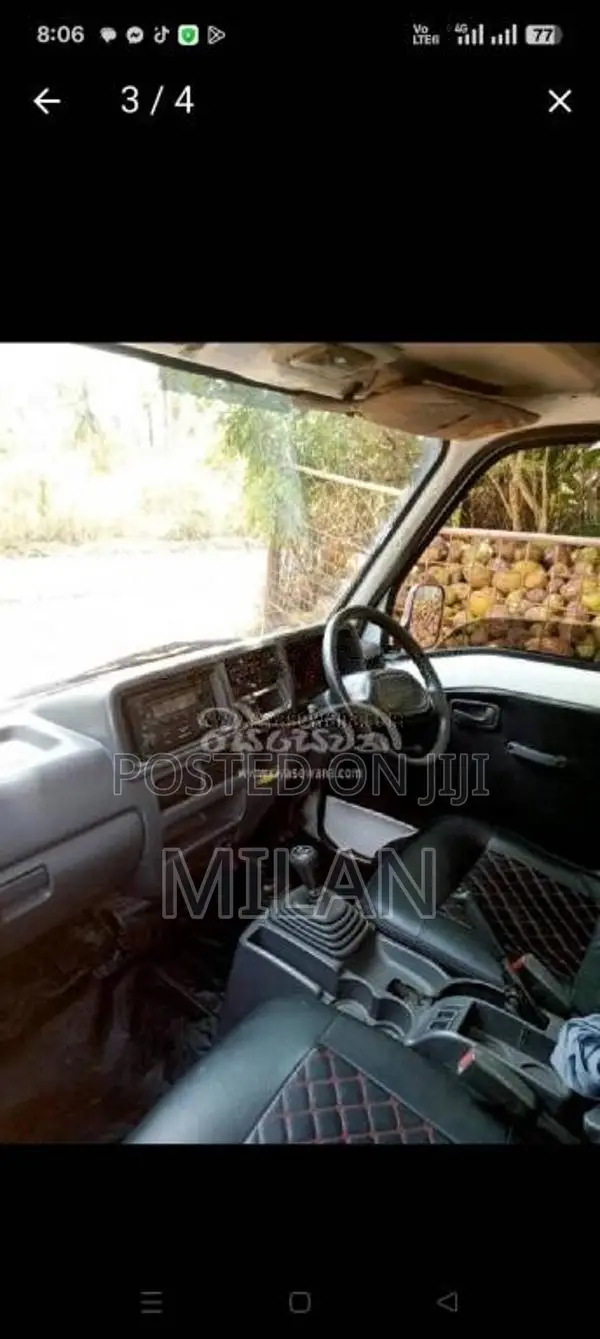 Daihatsu Subaru 2011 Lorry (Used)