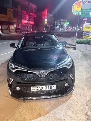 Toyota Chr 2018 SUV (Used)