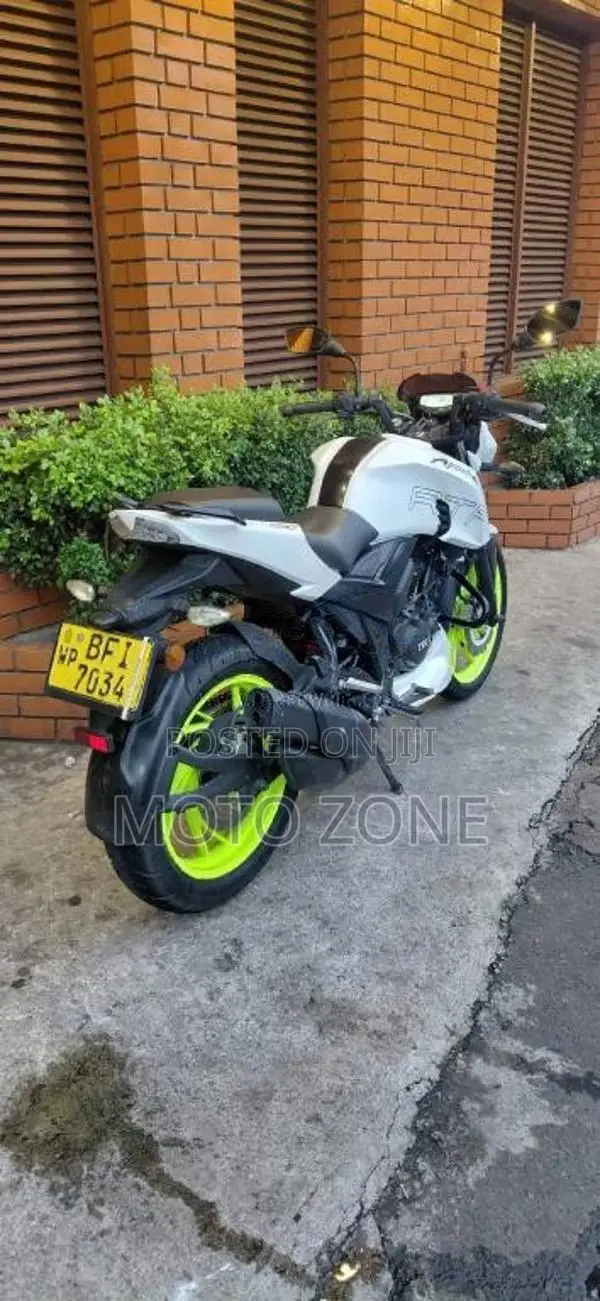 TVS APACHE RTR 200 2017 Motorbike (Used)