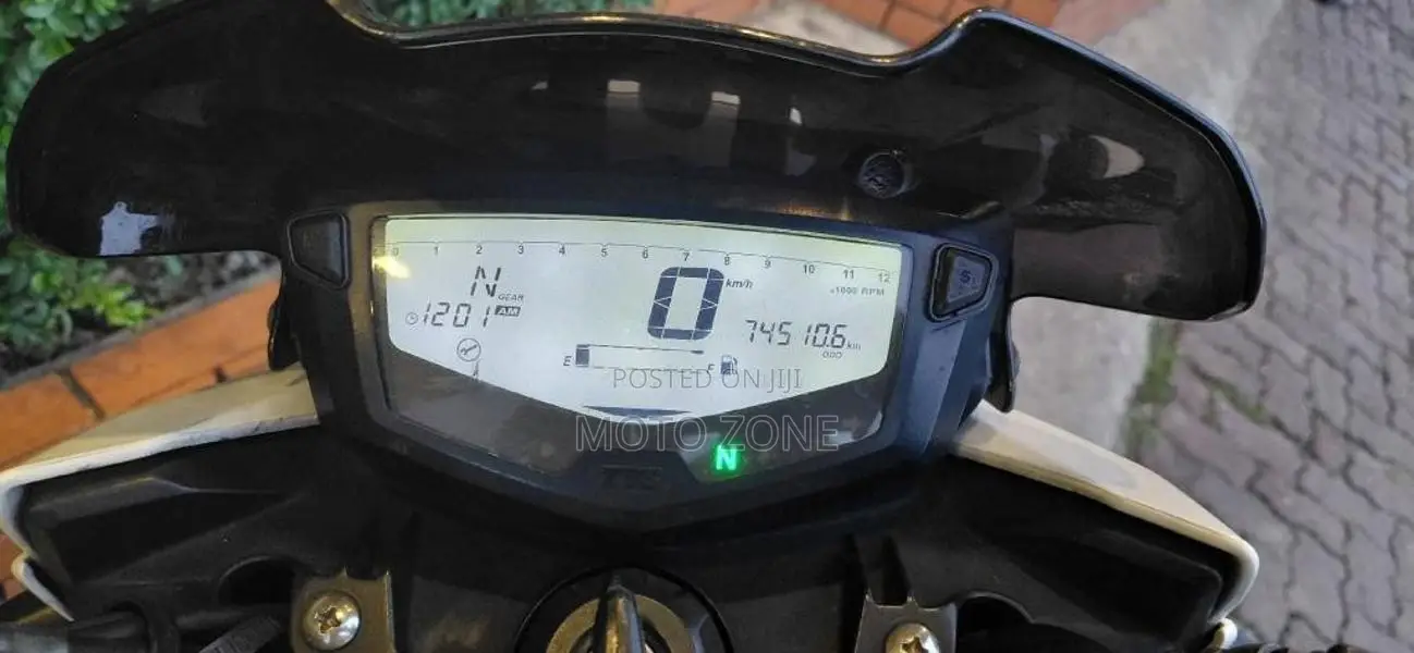 TVS APACHE RTR 200 2017 Motorbike (Used)