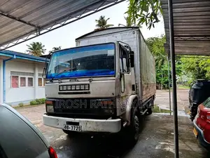 Ashok-Leyland Leyland 909 1998 Lorry (Used)