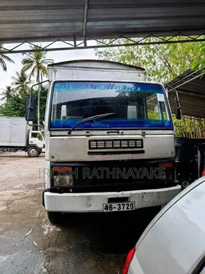 Ashok-Leyland Leyland 909 1998 Lorry (Used)