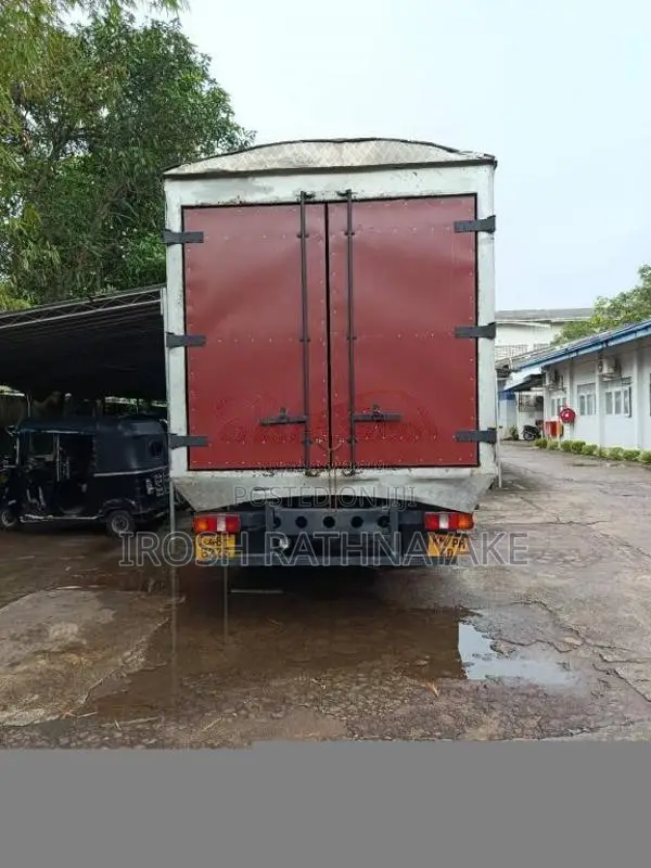 Ashok-Leyland Leyland 909 1998 Lorry (Used)