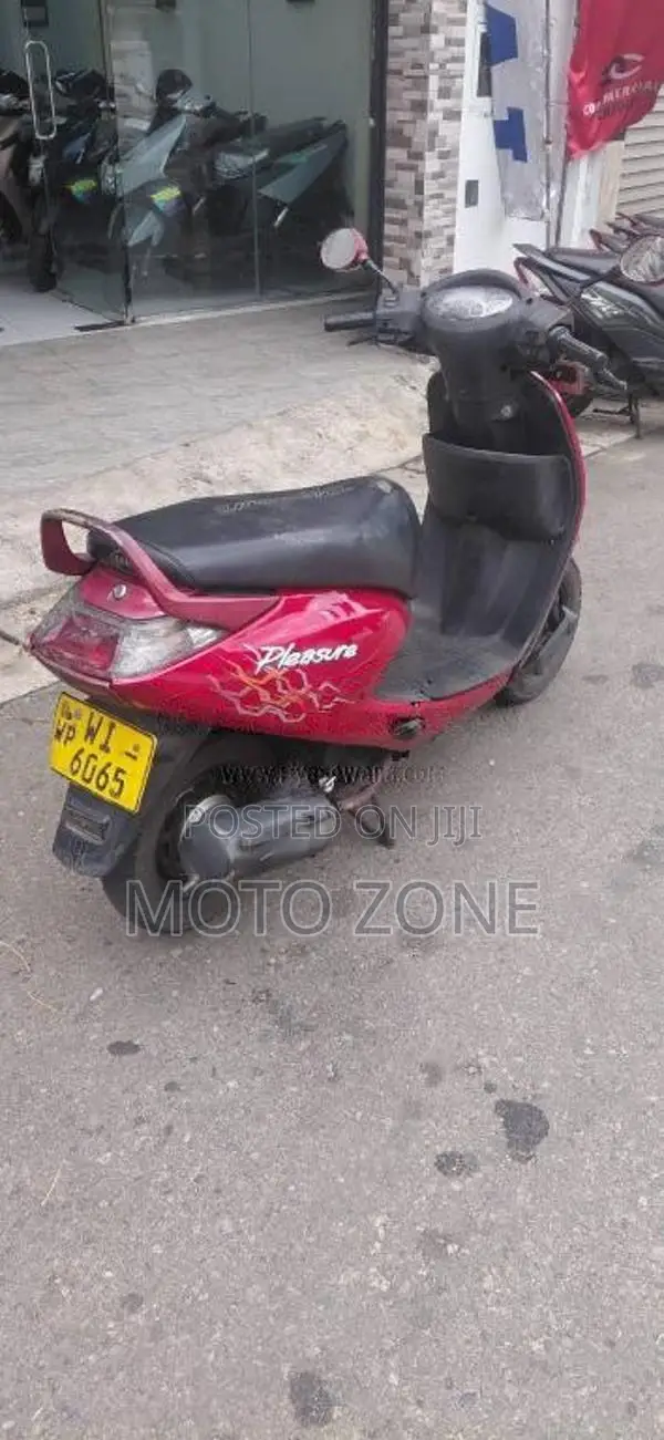 Hero PLEASURE 2011 Motorbike (Used)
