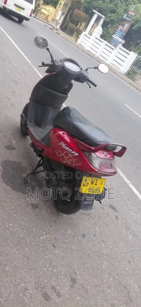 Hero PLEASURE 2011 Motorbike (Used)