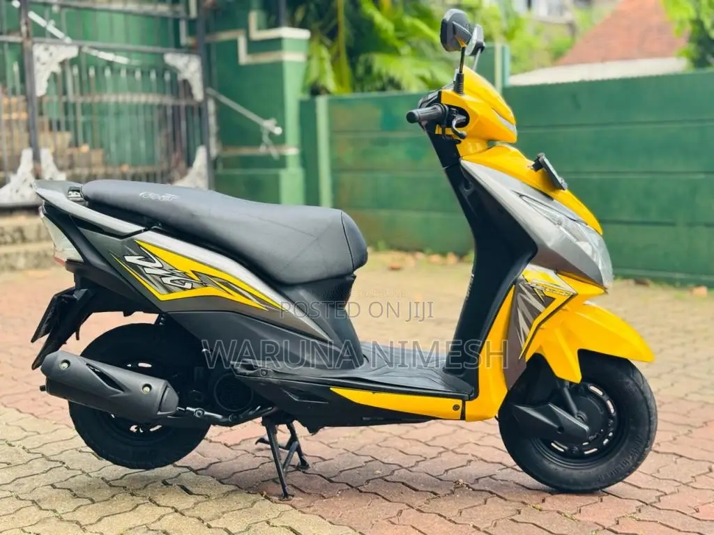 Honda Dio 2018 Motorbike (Used)