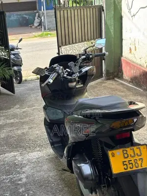 Honda Pcx 160 2024 Motorbike (Used)