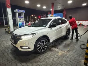 Honda Vezel Rs 2019 SUV (Used)