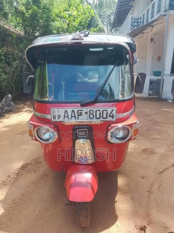 Bajaj 4 Stroke 2013 Three Wheel (Used)