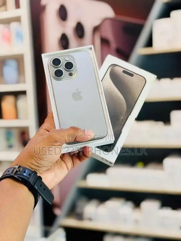Apple iPhone 15 Pro NATURAL (Used)