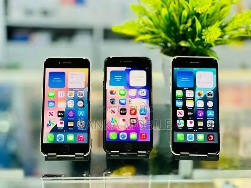 Apple iPhone SE 2 (Used)