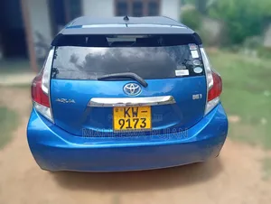 Toyota Aqua 2012 Blue