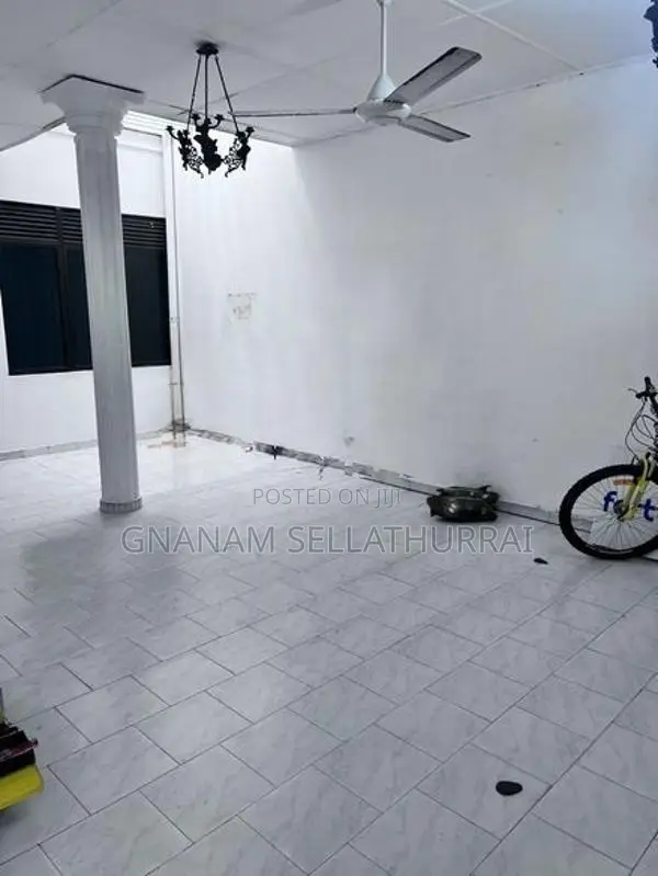 House For Sales In Mount Lavinia, Watarappola Road 9 Perch