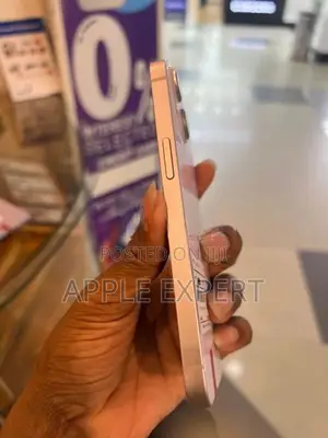 Apple iPhone 14 (Used)