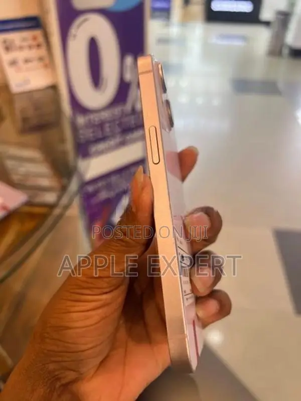 Apple iPhone 14 (Used)