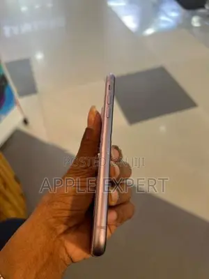 Apple iPhone 11 (Used)