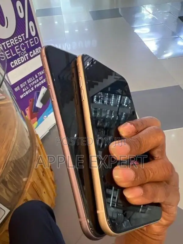 Apple iPhone 11 (Used)