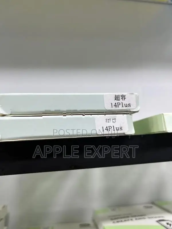 iPhone 14 Plus high capacity cell battery