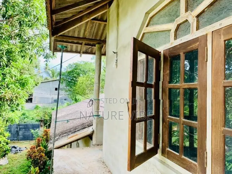 දෙමහල් නිවසක් සමග ඉඩමක් ඉතා Tangalle In Tangalla