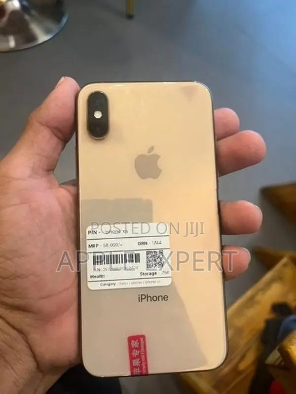 Apple iPhone XS (Used)