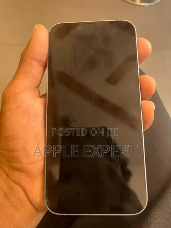 Apple iPhone 14 (Used)