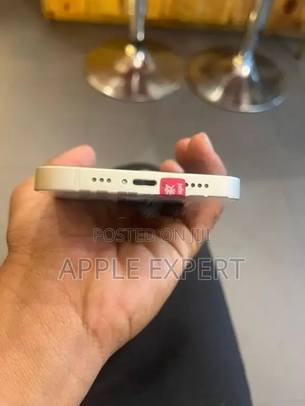 Apple iPhone 13 (Used)