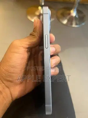 Apple iPhone 14 (Used)