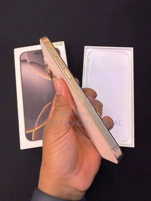 Apple iPhone 16 Pro Max (Used)