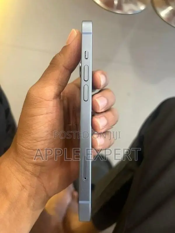 Apple iPhone 14 (Used)