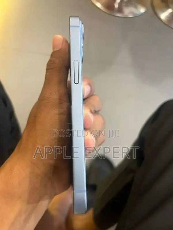 Apple iPhone 14 (Used)