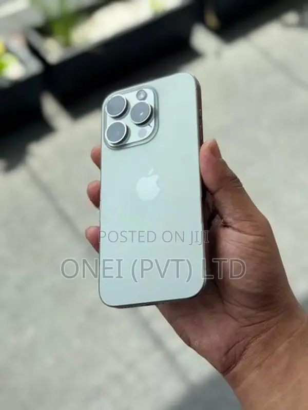 Apple iPhone 15 Pro 256GB (Used)