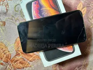 Apple iPhone XS (Used)