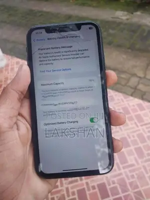 Apple iPhone XR (Used)