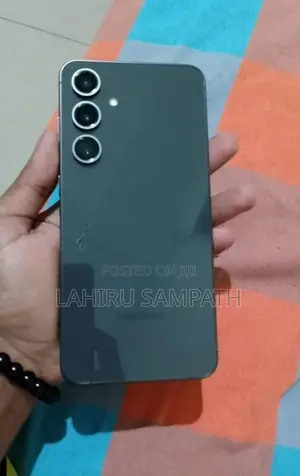Samsung Galaxy S24 FE (Used)