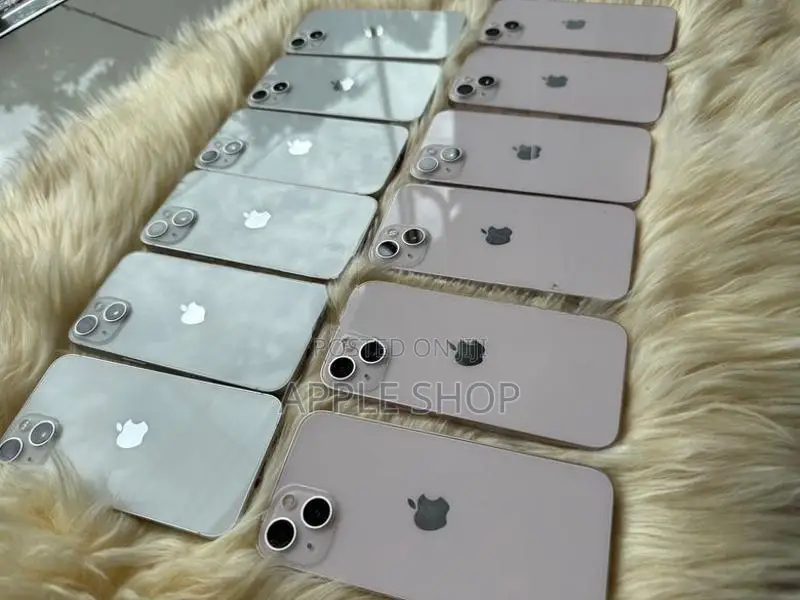 Apple iPhone 13 256GB (Used)