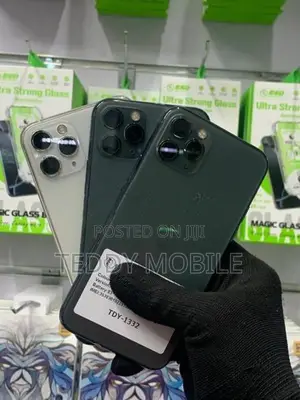 Apple iPhone 11 Pro 256GB (Used)