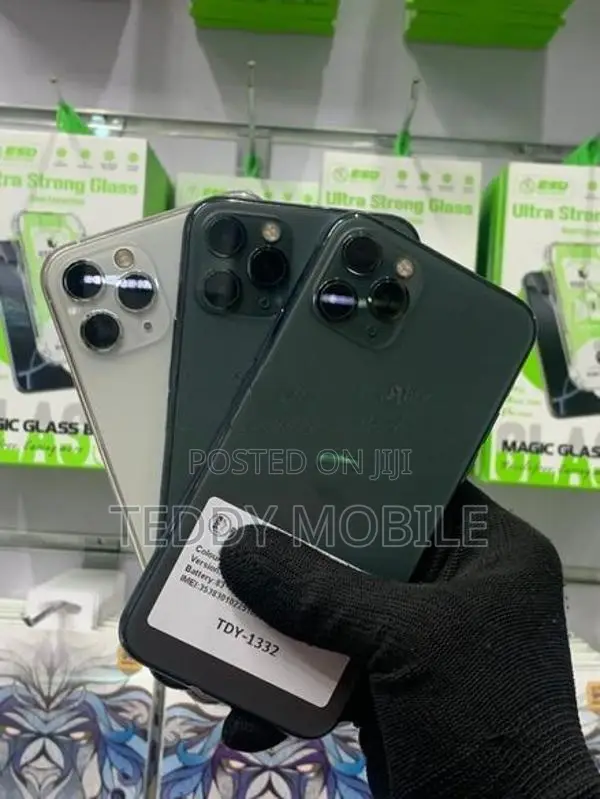 Apple iPhone 11 Pro 256GB (Used)