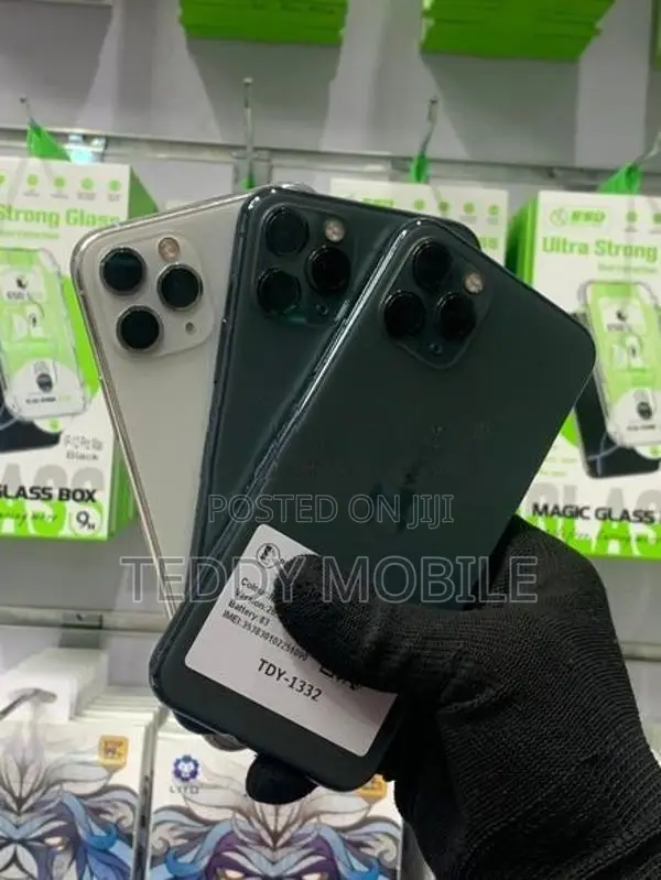 Apple iPhone 11 Pro 256GB (Used)