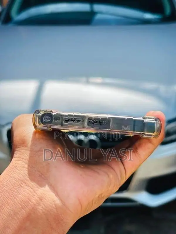 Samsung Galaxy S24 Ultra (Used)