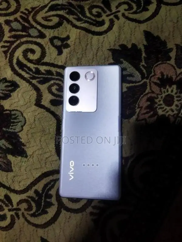 Vivo V27 5G (Used)