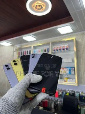 Apple iPhone 11 (Used)